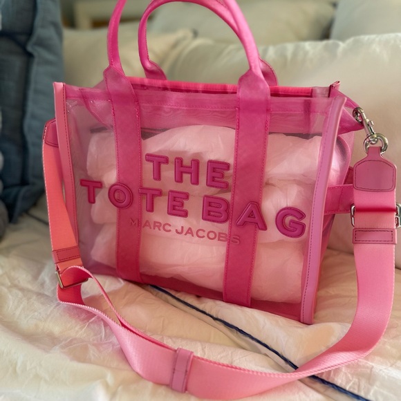 Marc Jacobs Handbags - 💗MARC JACOBS LARGE TOTE 💗